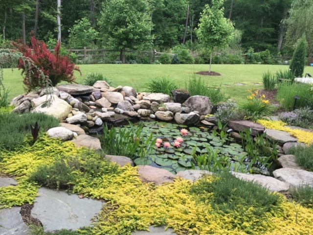 Custom water feature design companies in Pittsboro, NC