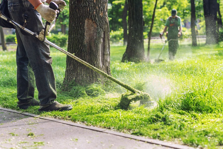 Lawn mowing & edging services in Pittsboro NC